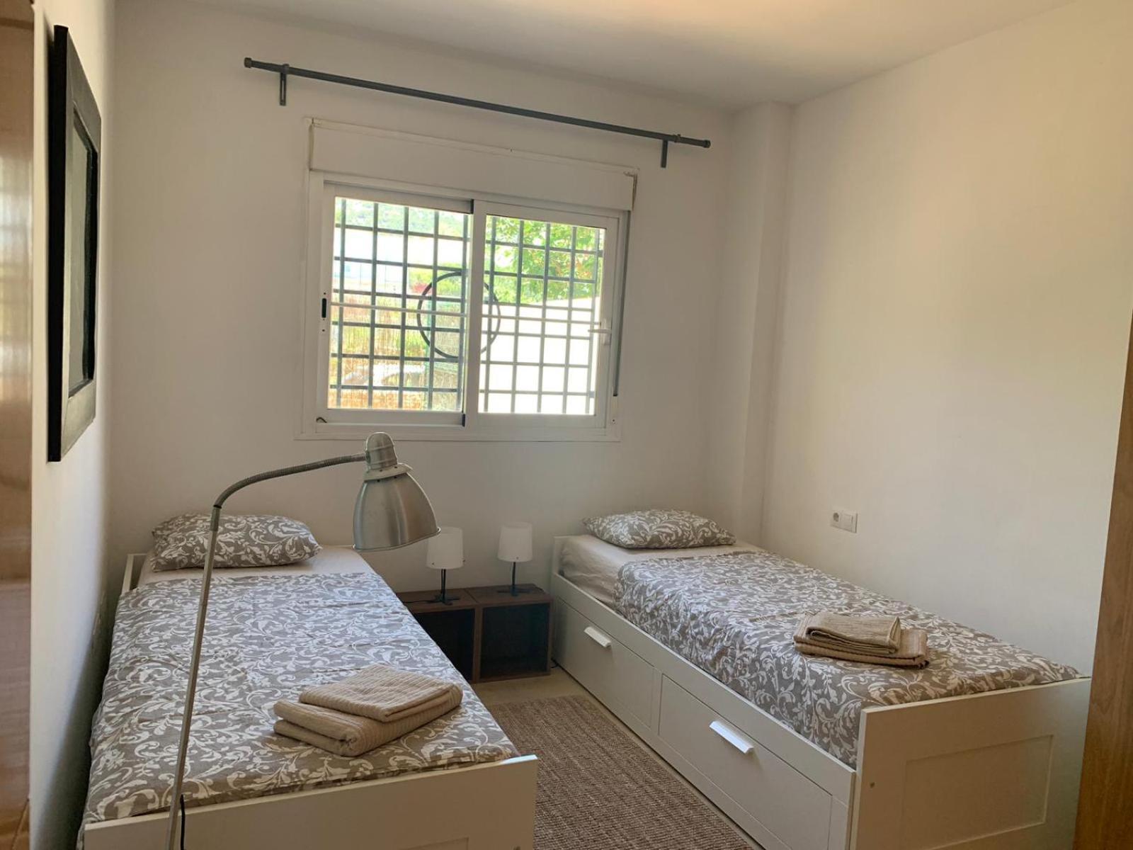 Appartement Bilbil 2 Bedr- Pool, Tennis, Golf W Garage
